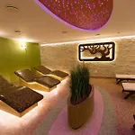 Park Avenue **** Hotel 4*