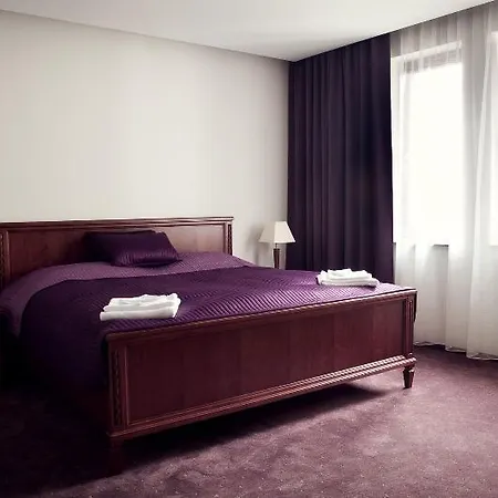 Park Avenue **** 4* بييشتِني