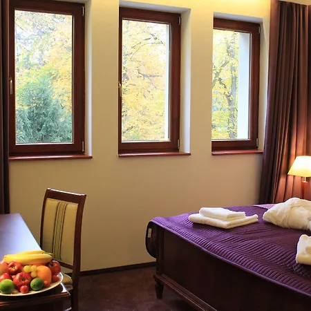 Park Avenue **** 4* פישטני