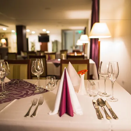 Park Avenue **** بييشتِني