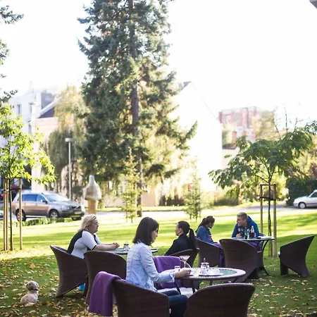 Park Avenue **** Hotel 4*