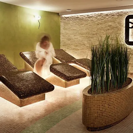 فندق Park Avenue ****