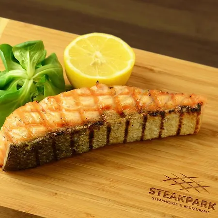 فندق Park Avenue **** بييشتِني