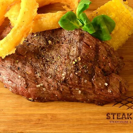 Park Avenue **** فندق 4*