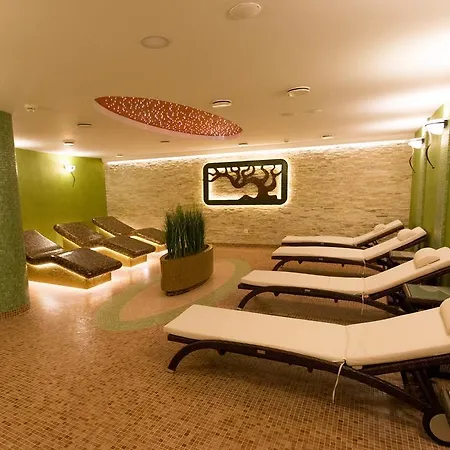 Park Avenue **** Hotel 4*