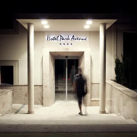 Park Avenue **** Hotel 4*