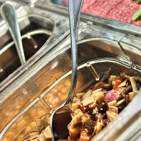 Park Avenue **** فندق