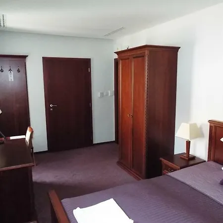 Park Avenue **** 4* פישטני