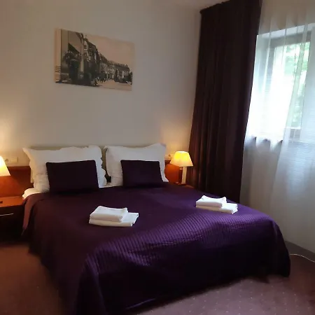 מלון Park Avenue **** 4*